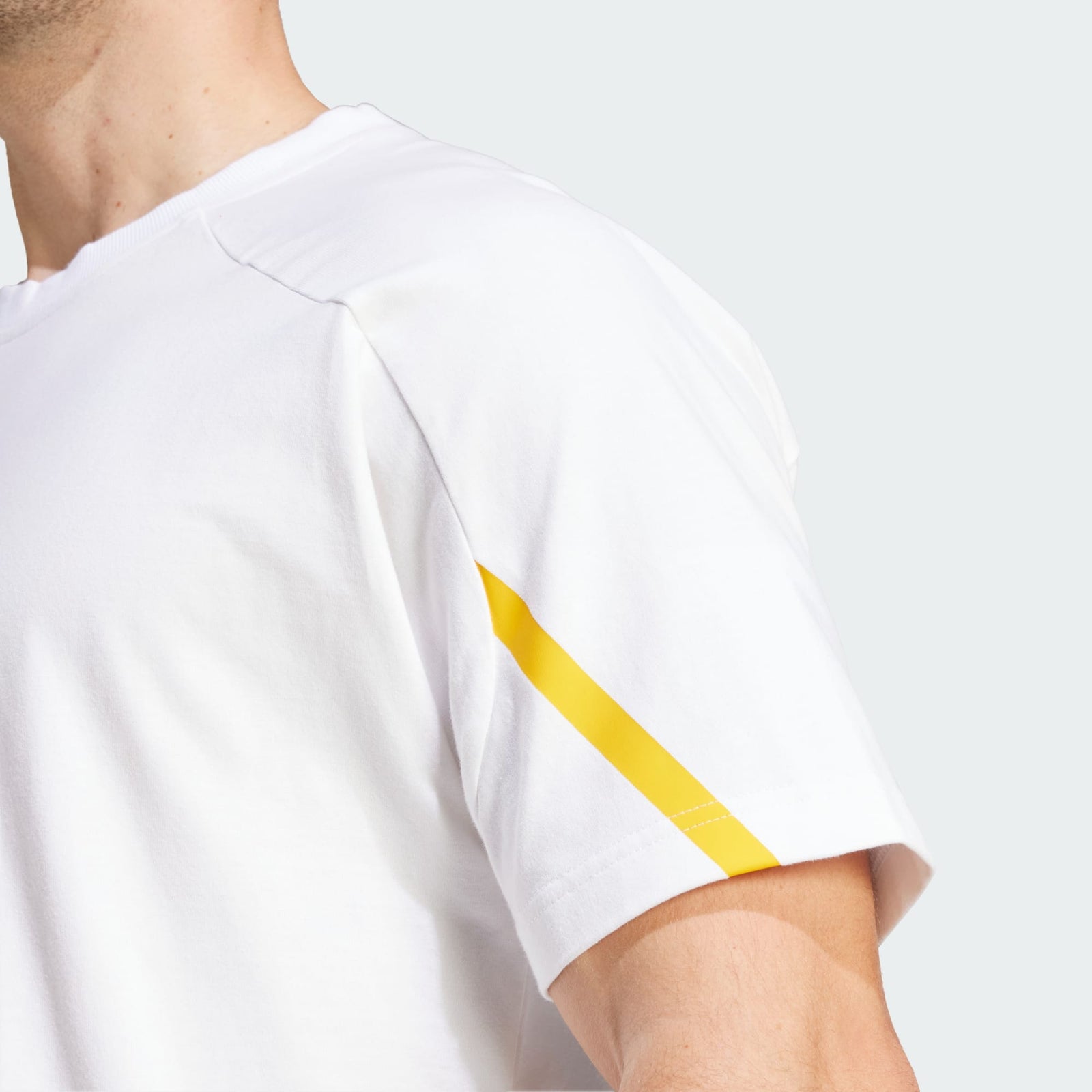 adidas LA GALAXY DESIGNED FOR GAMEDAY TRAVEL TEE