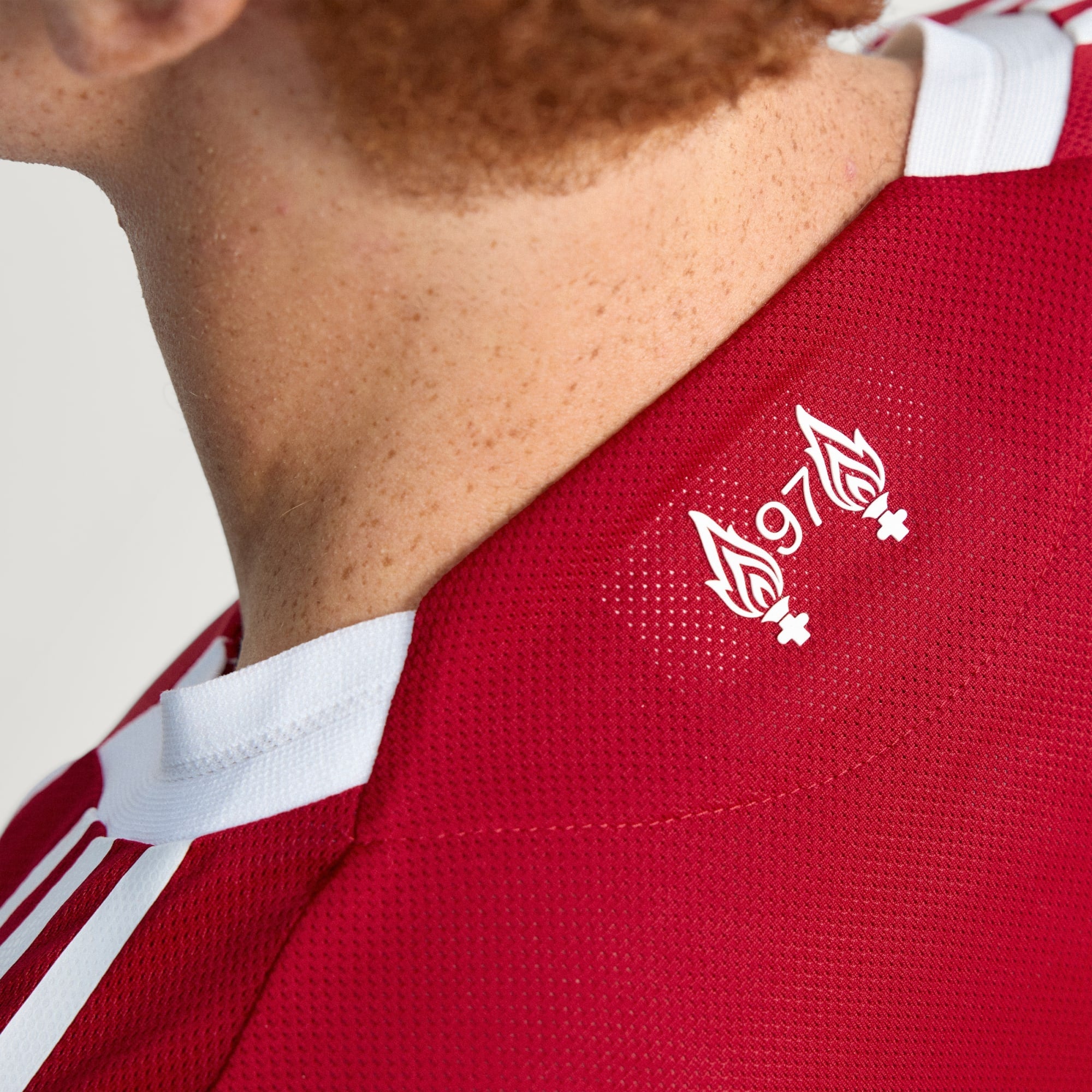 adidas Liverpool FC 25/26 Home Authentic Jersey