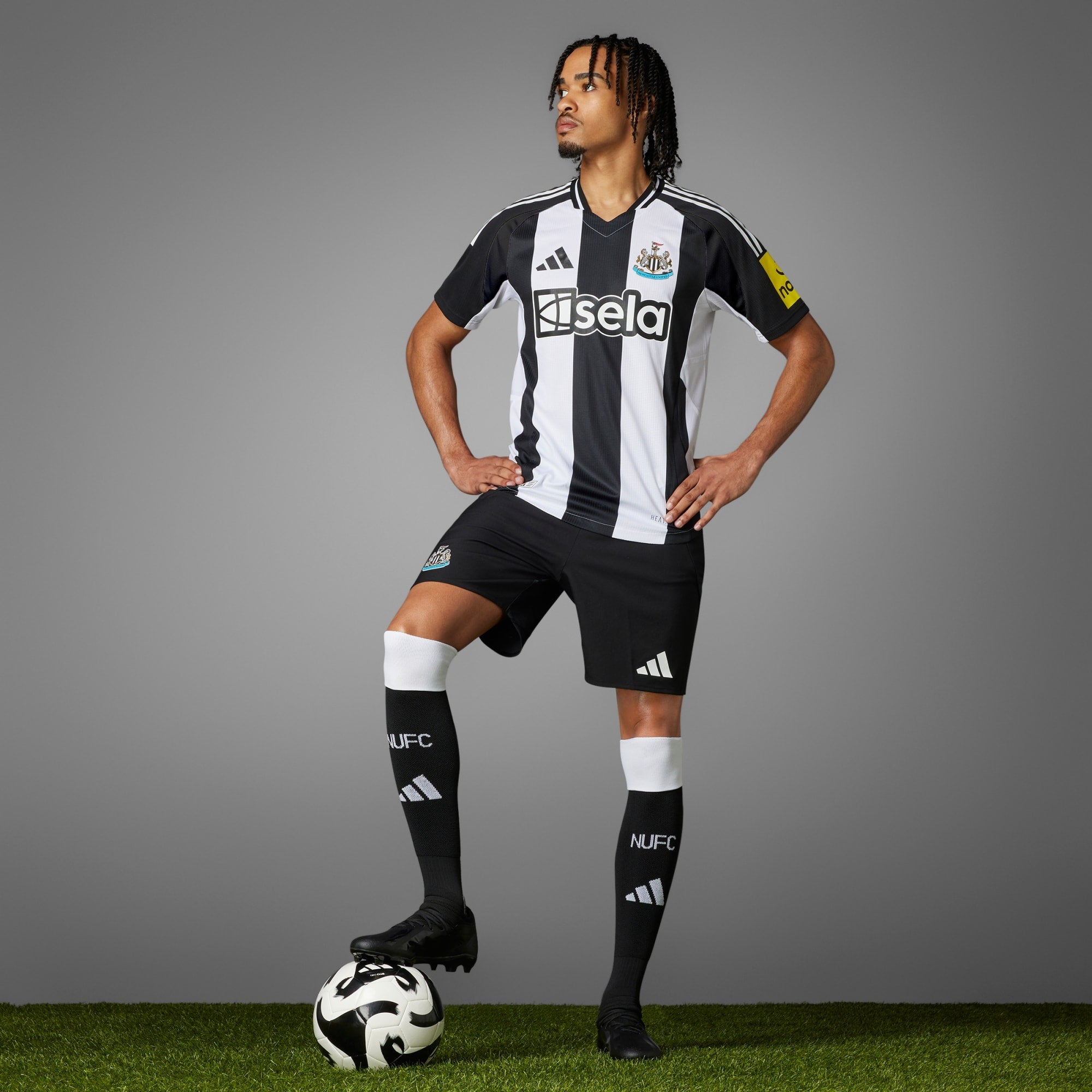 adidas Newcastle United FC 24/25 Home Authentic Jersey