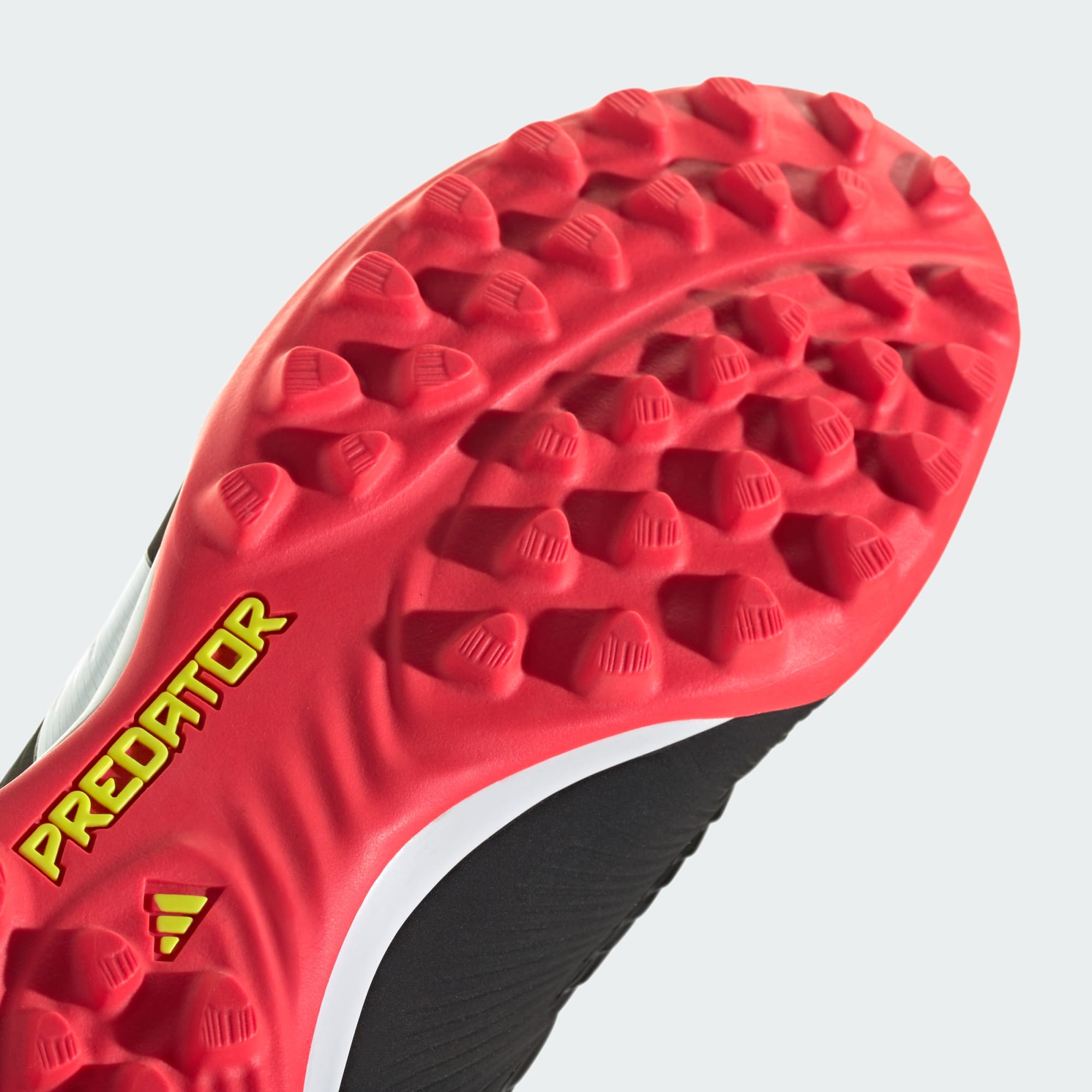 Red turf online cleats