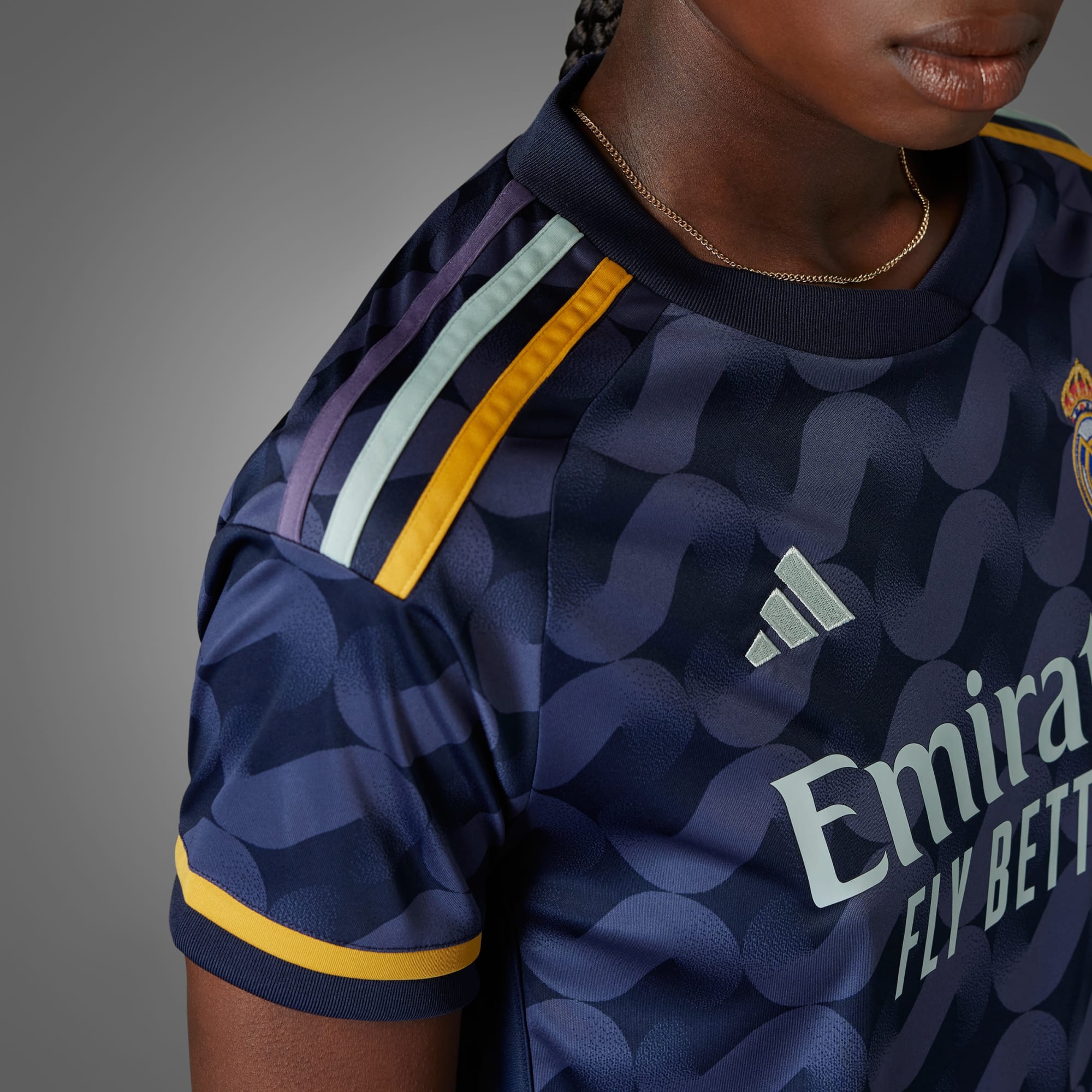 ADIDAS REAL MADRID WOMEN S 23 24 AWAY JERSEY