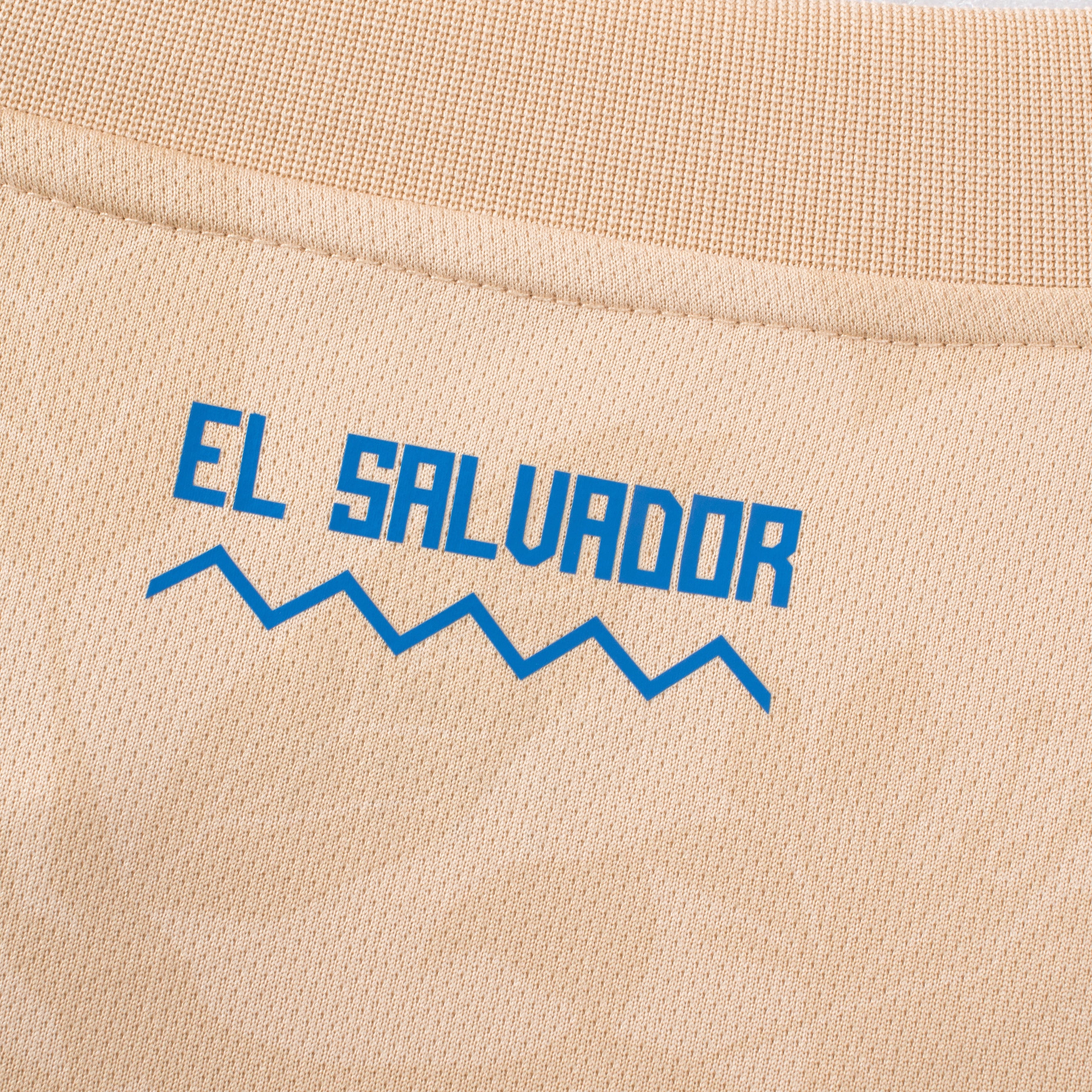 Umbro El Salvador Prematch Jersey 25/26 - UUM1ESAJ525106-TMC-UMBRO by Umbro | Available at Niky's Sports