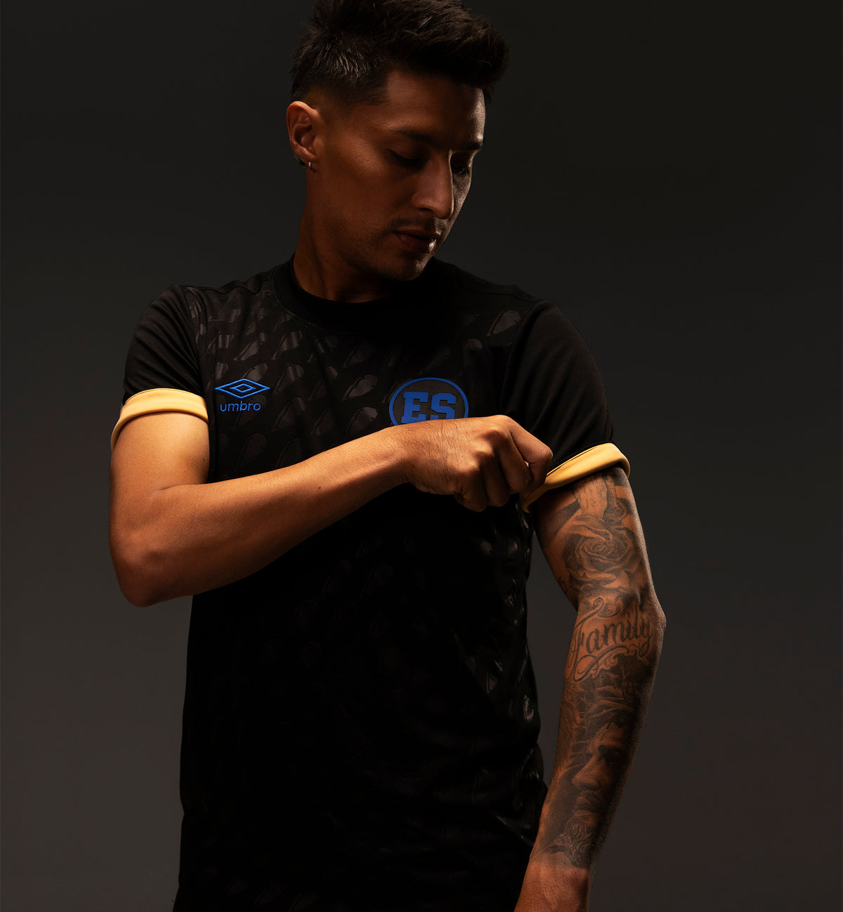 Umbro El Salvador Men's 3rd Jersey 25/26 - UUM1ESAJ525111-060-UMBRO by Umbro | Available at Niky's Sports