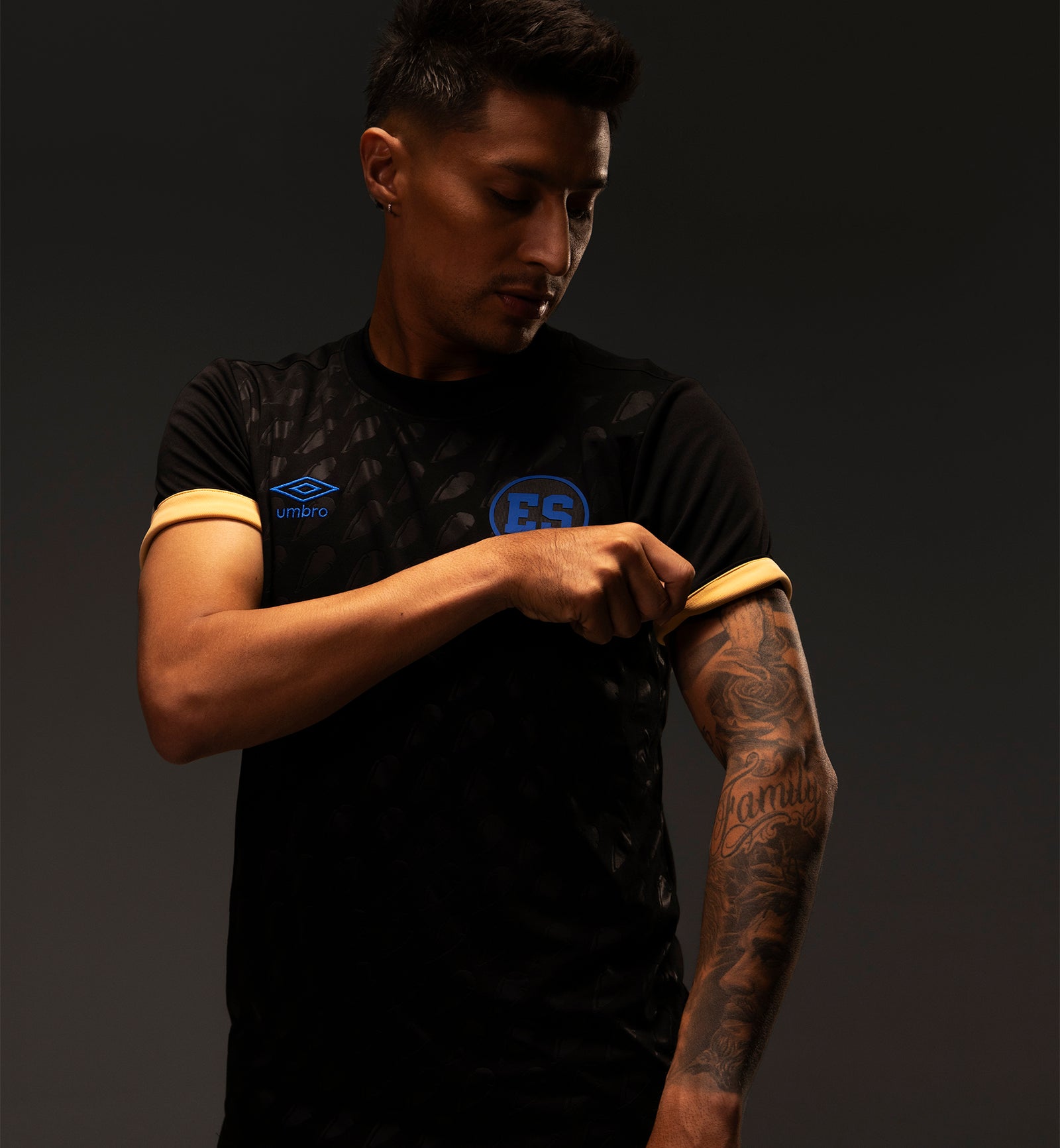 Umbro El Salvador Men's 3rd Jersey 25/26 - UUM1ESAJ525111-060-UMBRO by Umbro | Available at Niky's Sports