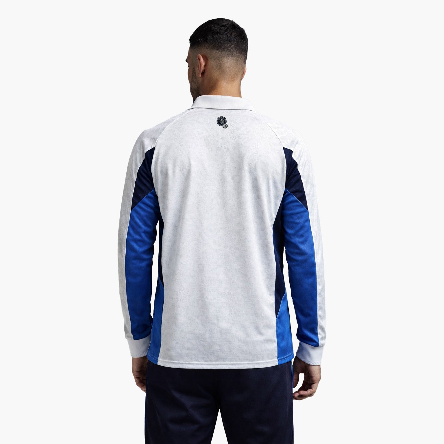 Umbro El Salvador Men's Away Long Sleeve Jersey 2026 - ESALS526102-GY1-UMBRO by Umbro | Available at Niky's Sports