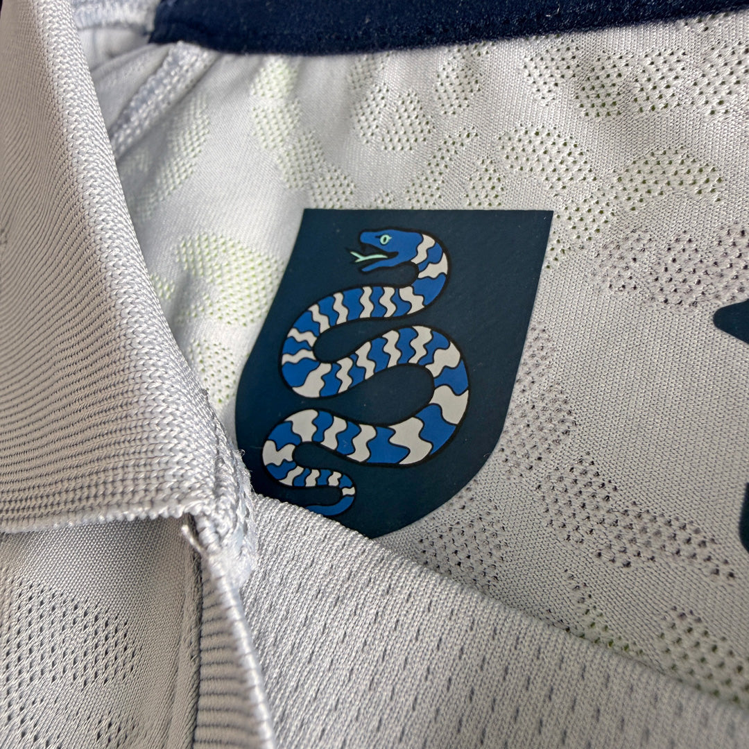 Umbro El Salvador Men's Away Long Sleeve Jersey 2026 - ESALS526102-GY1-UMBRO by Umbro | Available at Niky's Sports