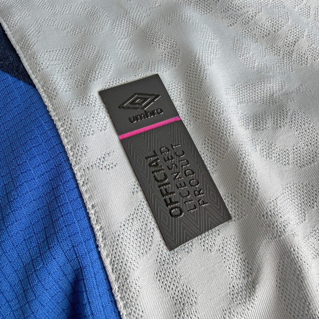 Umbro El Salvador Men's Away Long Sleeve Jersey 2026 - ESALS526102-GY1-UMBRO by Umbro | Available at Niky's Sports