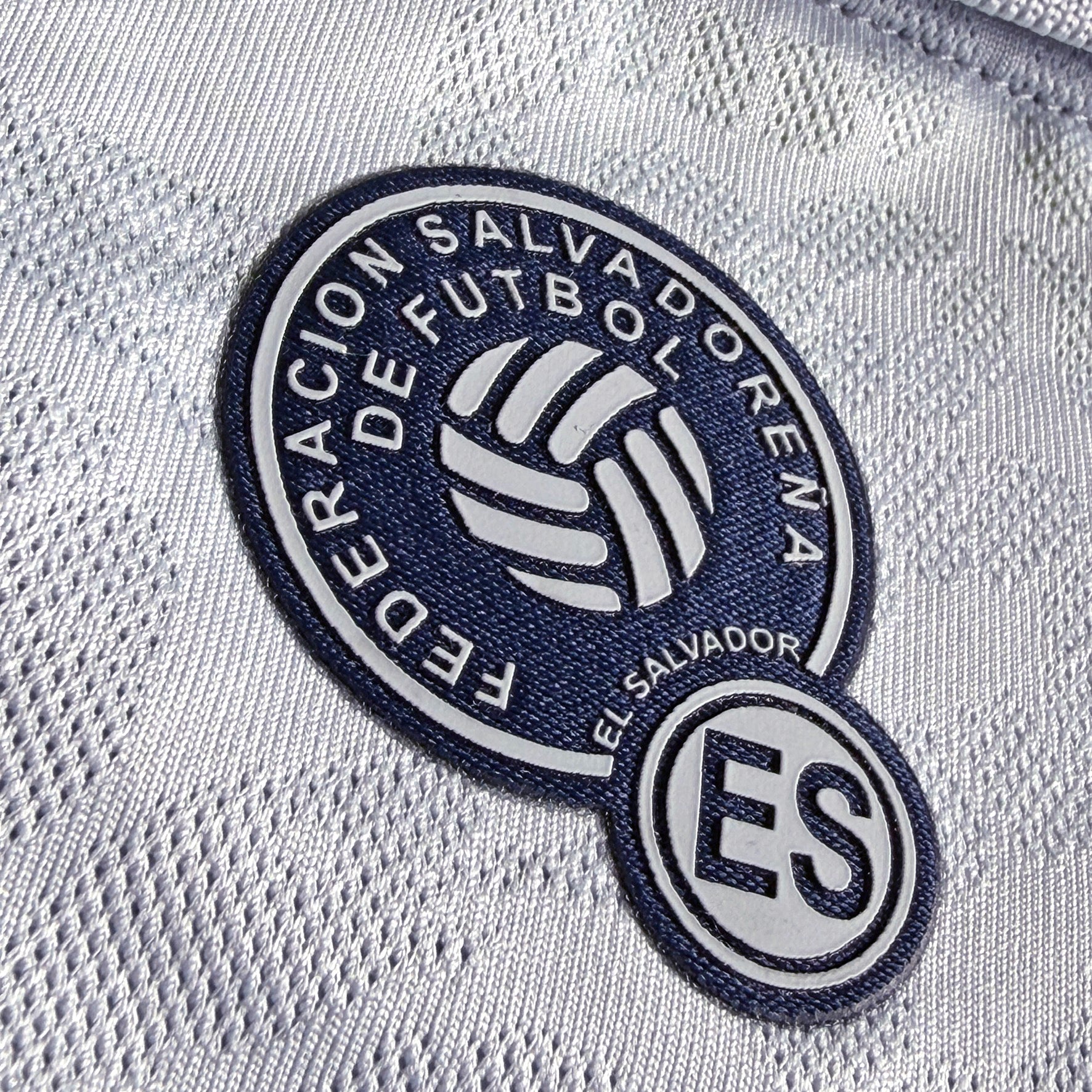 Umbro El Salvador Men's Away Long Sleeve Jersey 2026