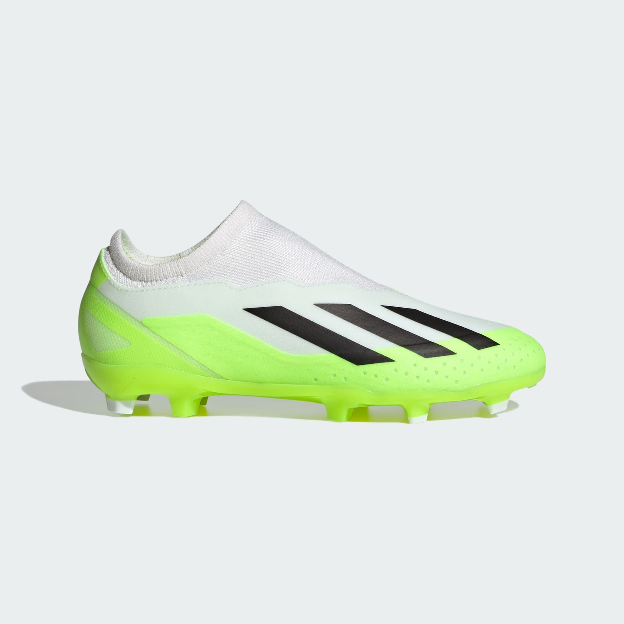 boys laceless soccer cleats