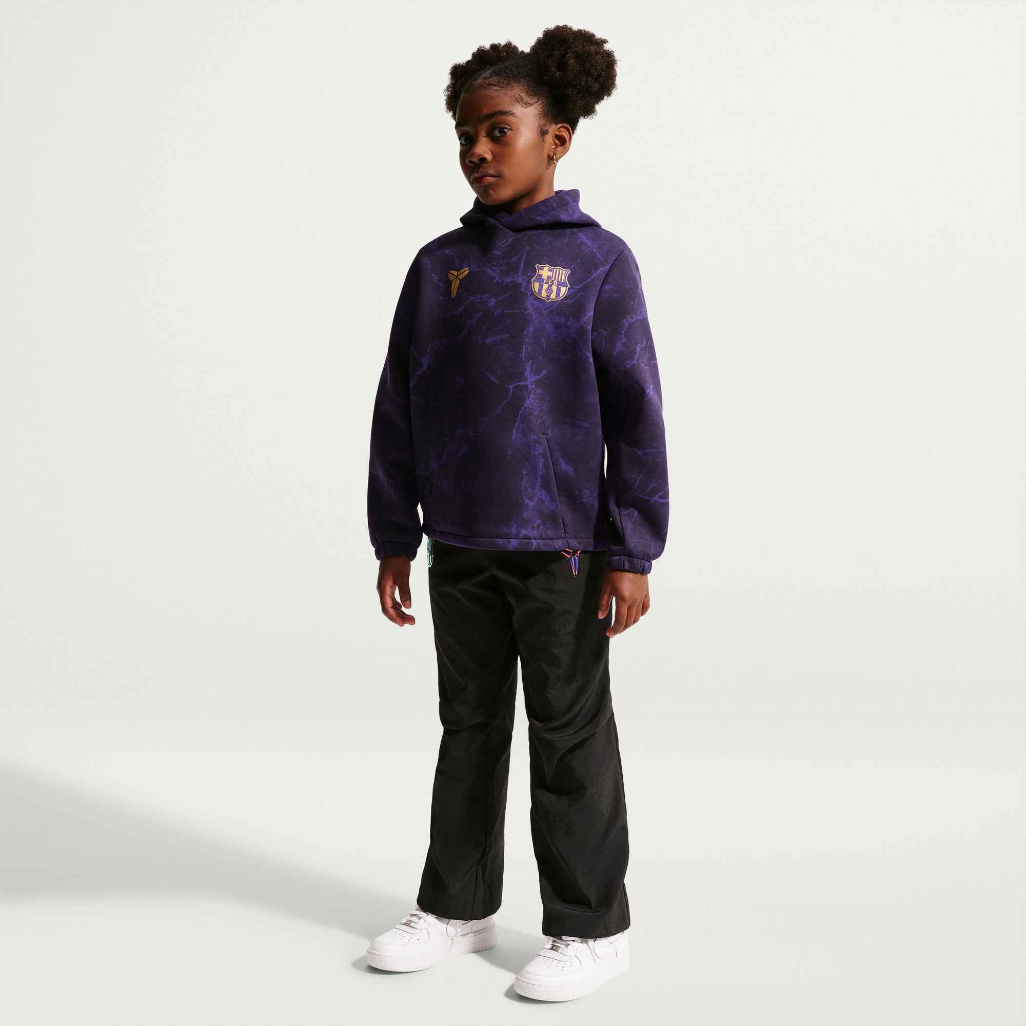 NIKE FC Barcelona Away Big Kids' Kobe Soccer Pullover Hoodie