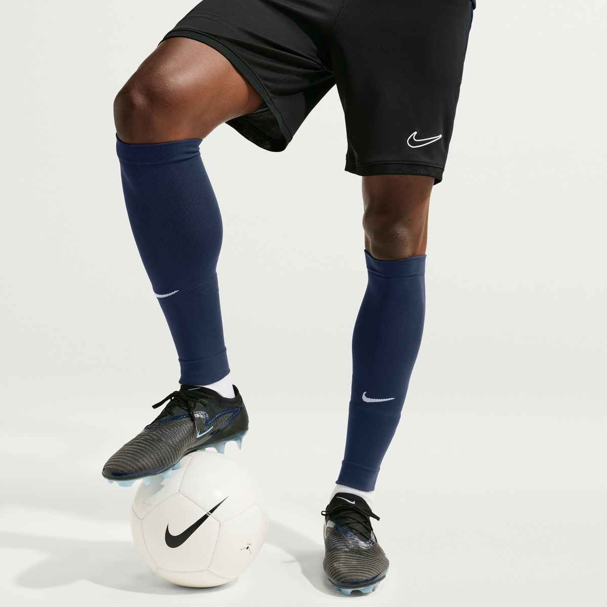 Nike VaporFast Soccer Leg-Sleeve MIDNIGHT NAVY(1 Pair)