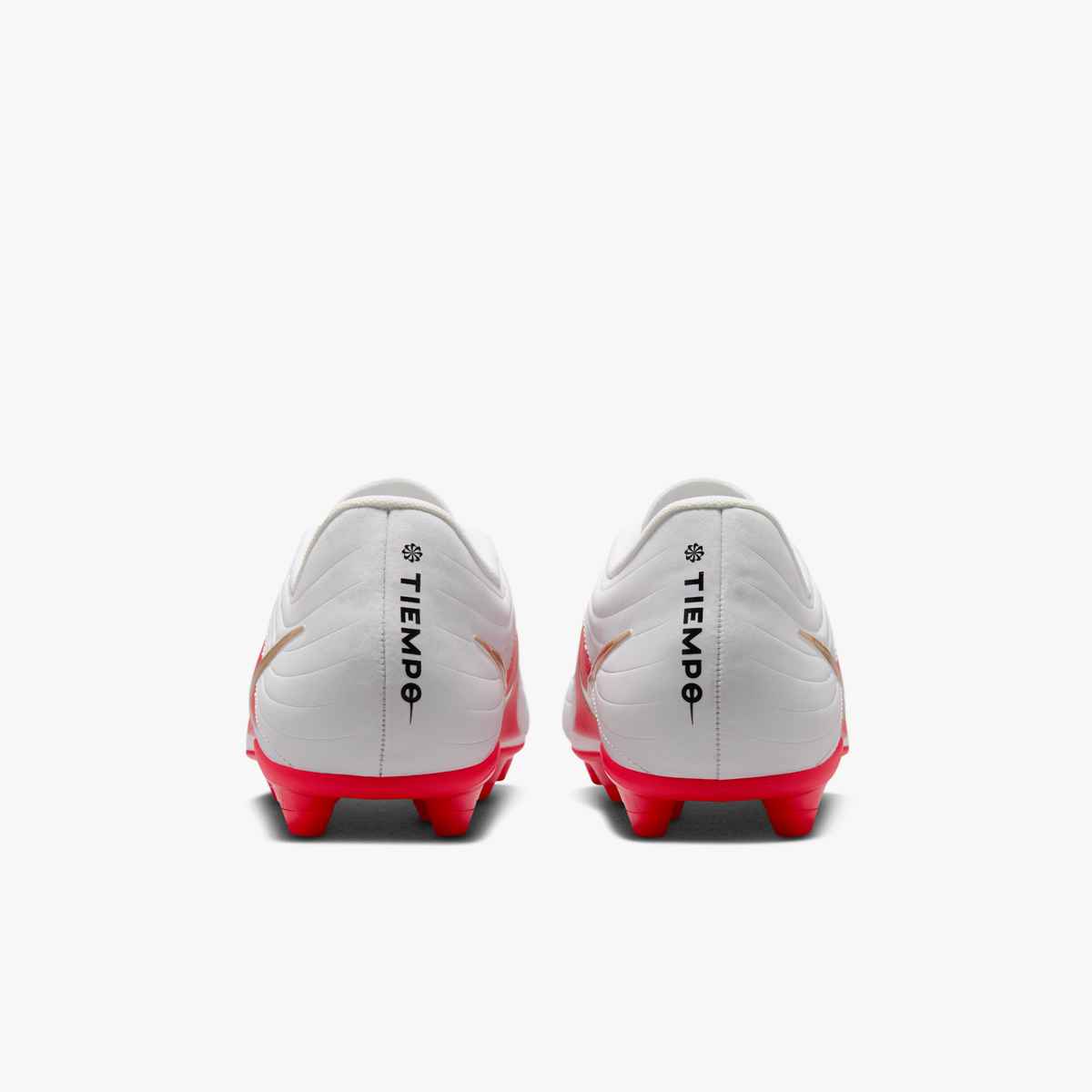 Nike Tiempo Maestro Club Multi-Ground Low-Top Soccer Cleats