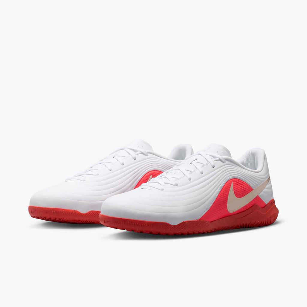 Nike Tiempo Maestro Club Indoor/Court Low-Top Soccer Shoes