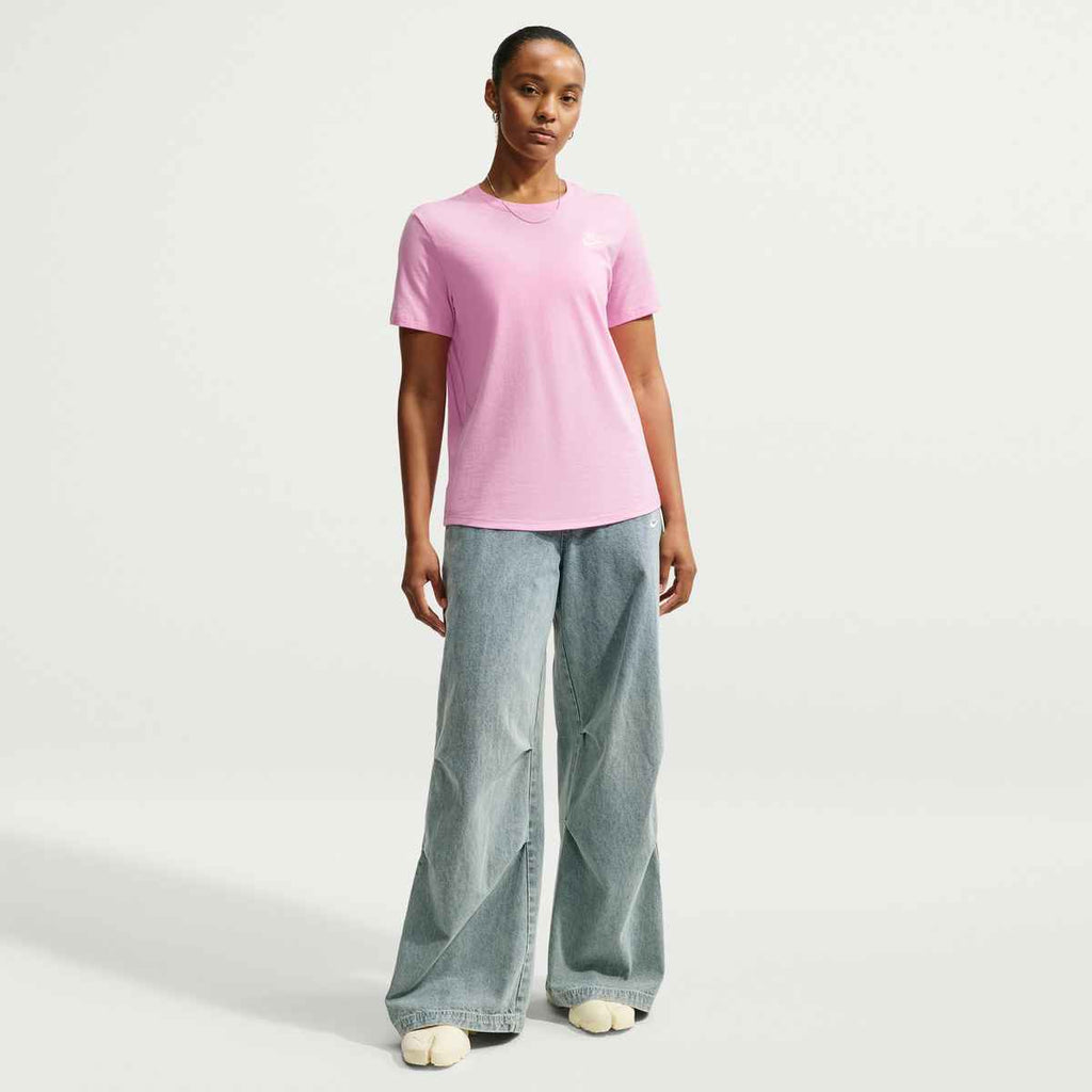 Nike Sportswear Club Essentials Women's T-Shirt