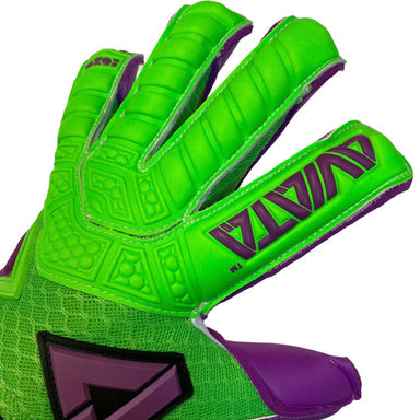 02 Hulk Smash Limited Edi 2022