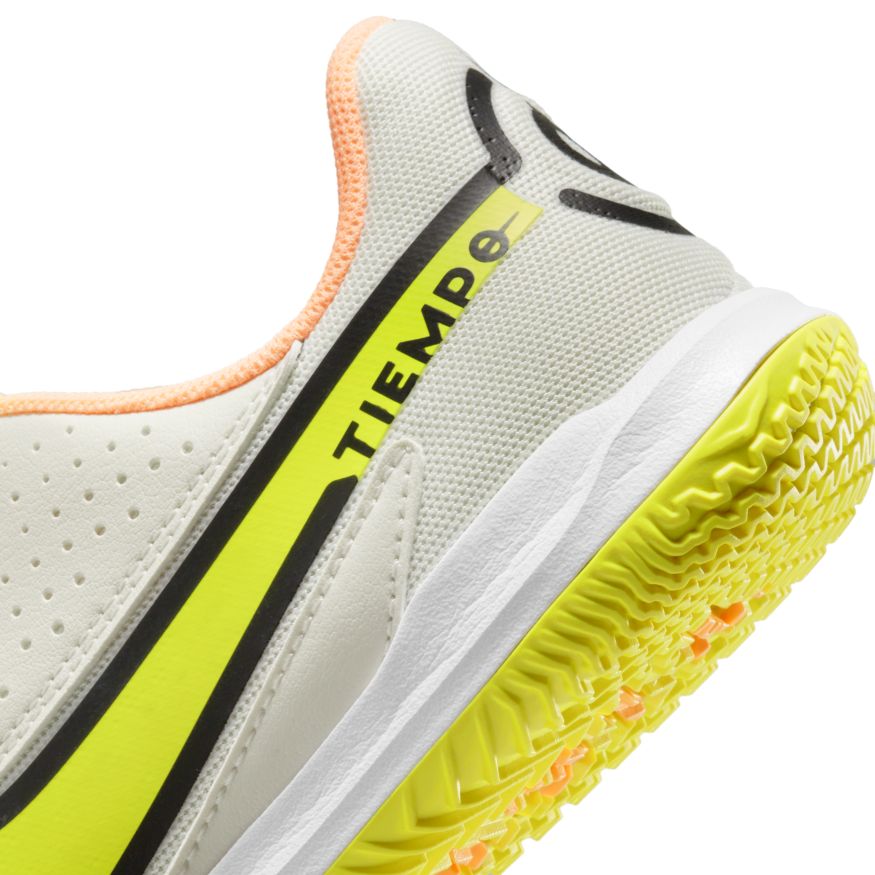 Nike Jr. Tiempo Legend 9 Academy IC Little/Big Kids' Indoor/Court Soccer Shoes