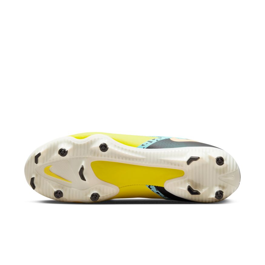 Nike Phantom GT2 Academy MG Multi-Ground Soccer Cleats