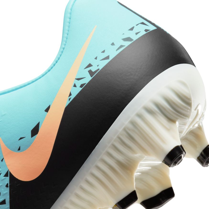 Nike Phantom GT2 Academy MG Multi-Ground Soccer Cleats
