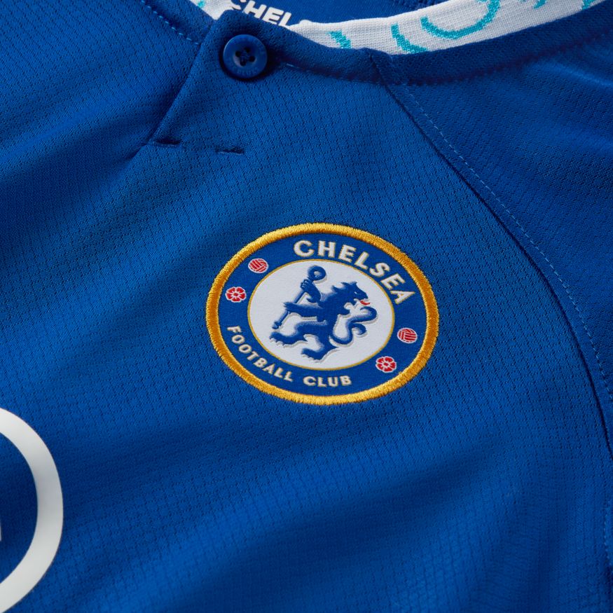 Chelsea FC 2022/23 Stadium Home Big Kids' Nike Dri-FIT Soccer Jersey