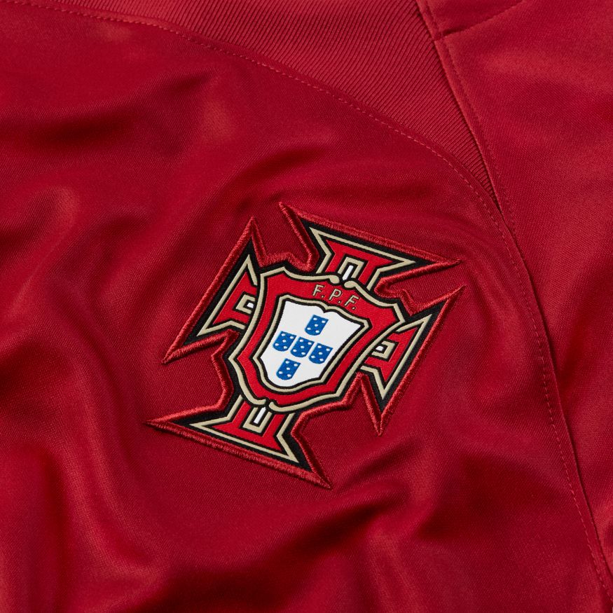 Nike Portugal Ronaldo #7 Home Stadium Jersey 2022