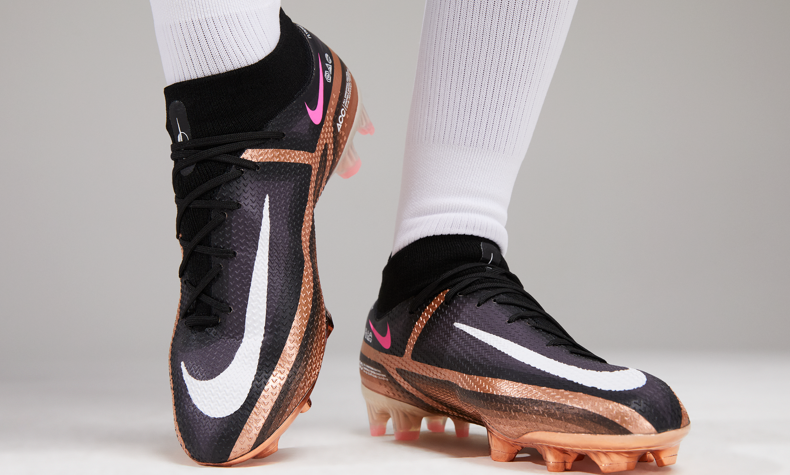 Nike Phantom GT2 Elite Dynamic Fit FG Firm-Ground Soccer Cleats