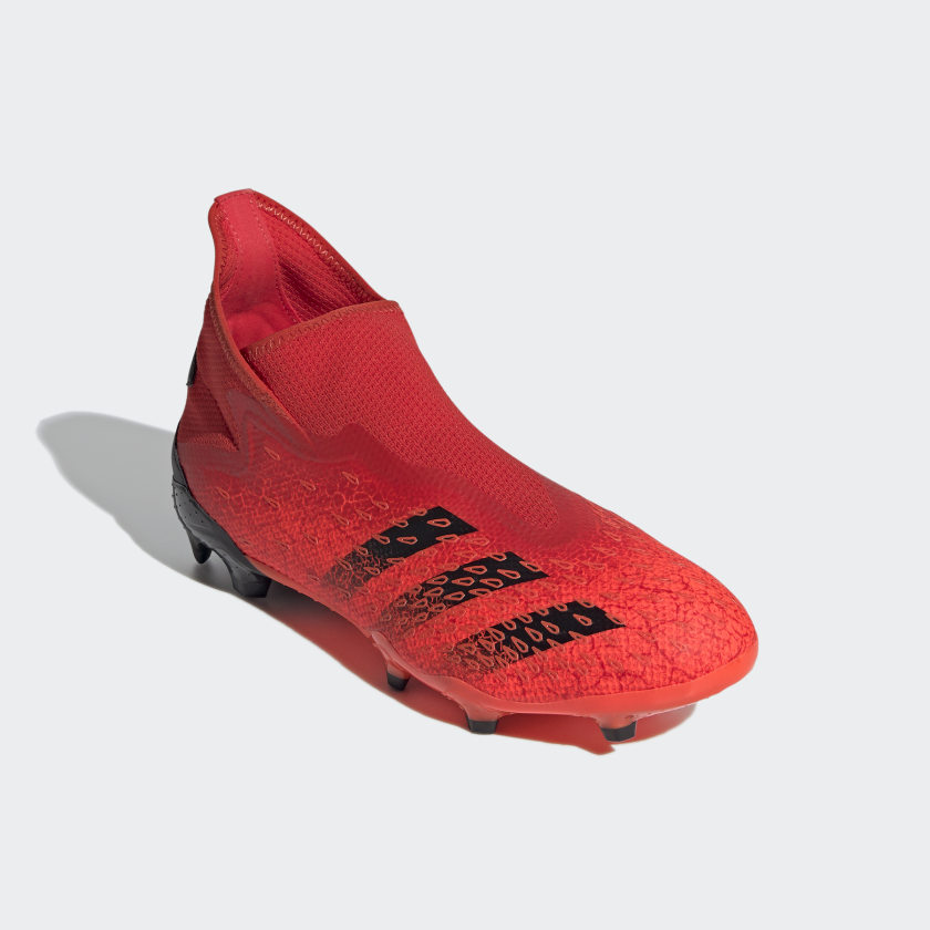 PREDATOR FREAK .3 LL FG LACELESS FIRMGROUND SOCCER CLEATS