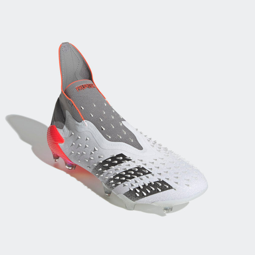 PREDATOR FREAK + FG SOCCER CLEATS