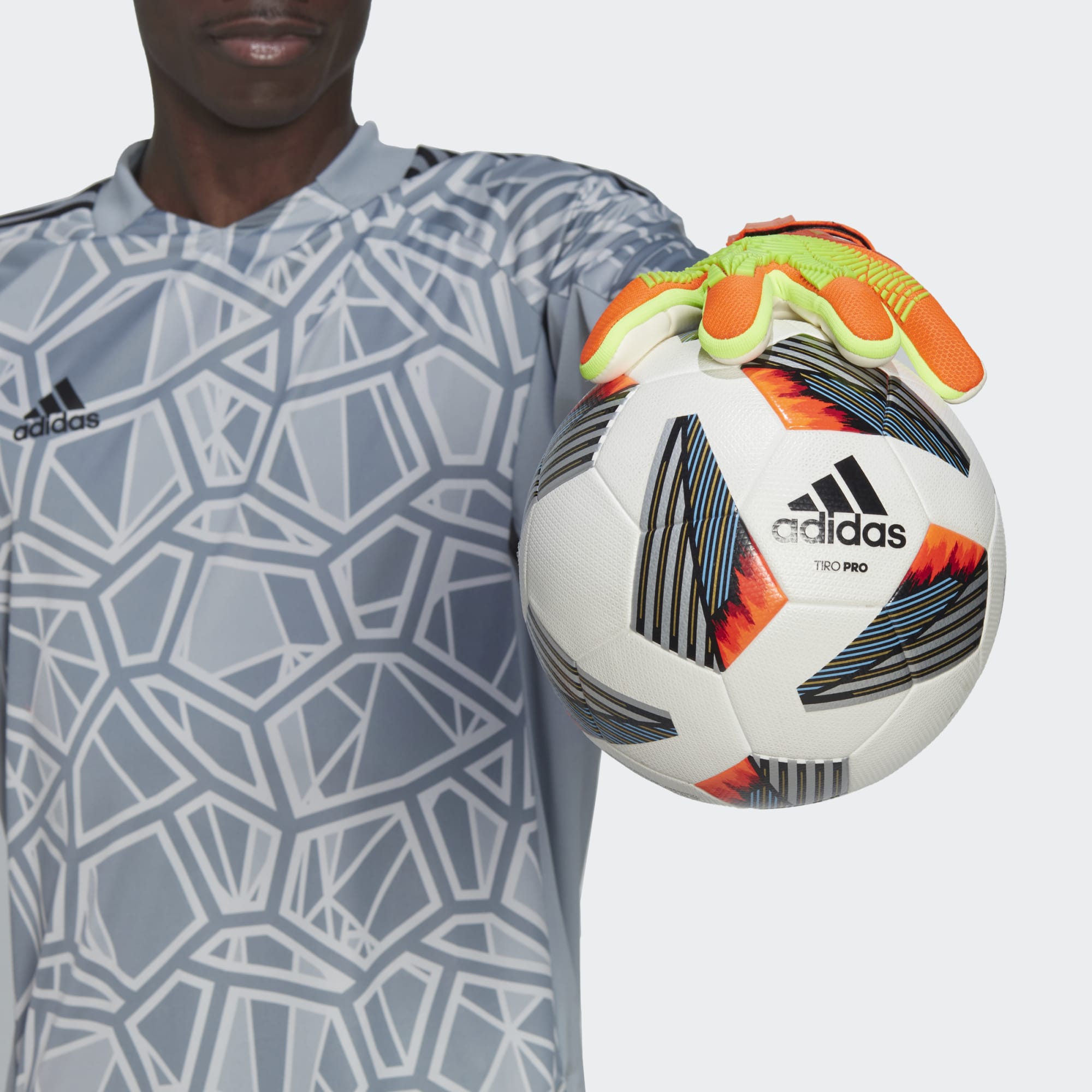 PREDATOR EDGE COMPETITION GOALKEEPER GLOVES