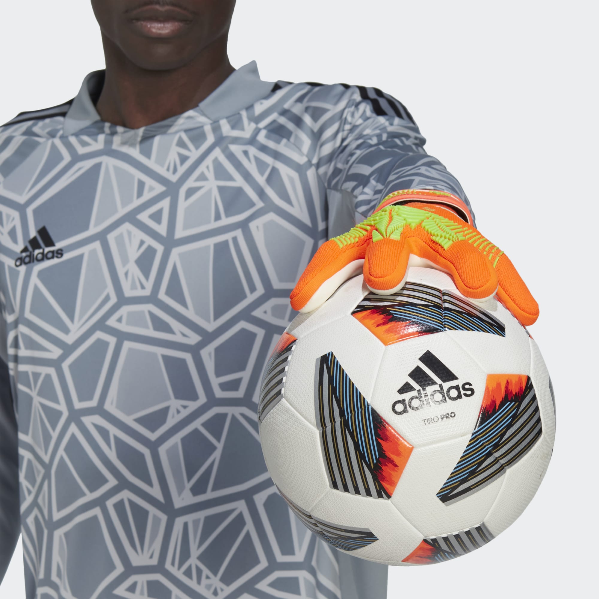 PREDATOR EDGE LEAGUE GOALKEEPER GLOVES