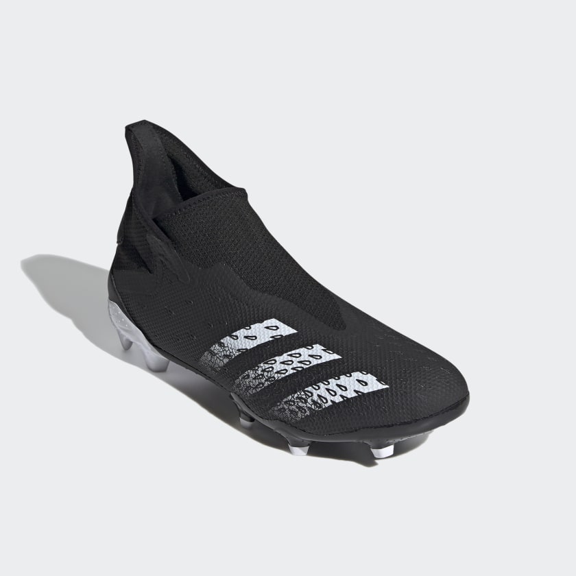 PREDATOR FREAK.3 LACELESS FIRMGROUND SOCCER CLEATS
