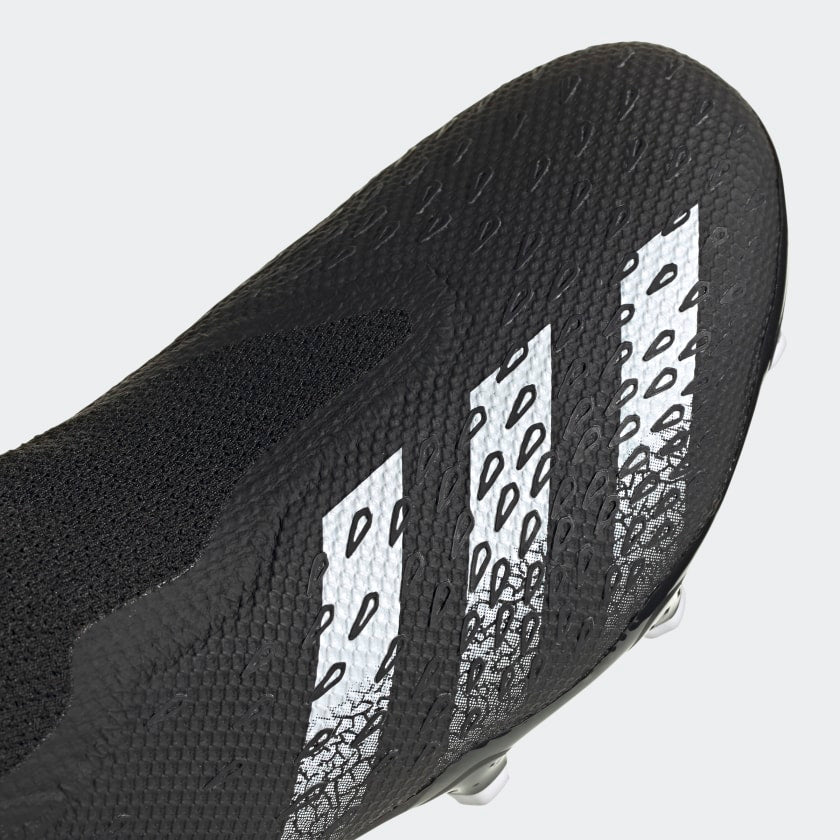 PREDATOR FREAK.3 LACELESS FIRMGROUND SOCCER CLEATS