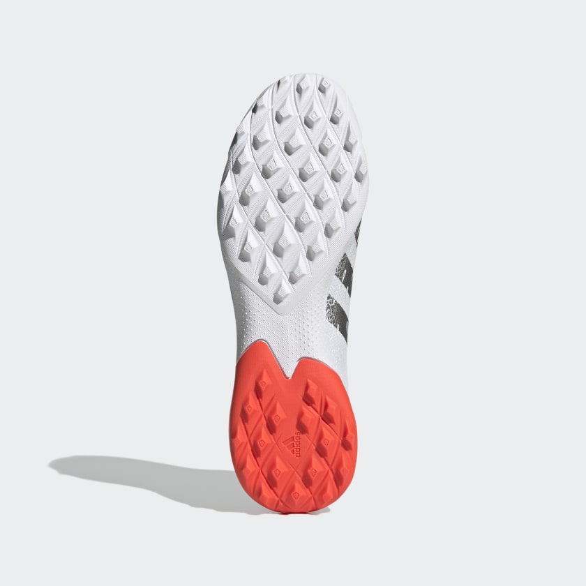 PREDATOR FREAK.3 LACELESS TURF SHOES