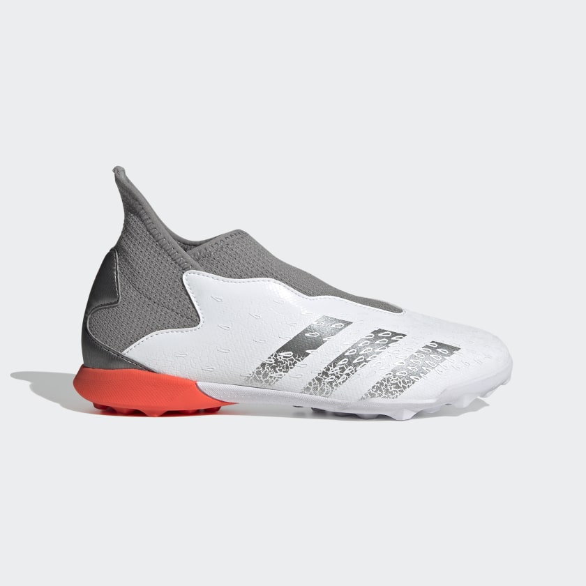 PREDATOR FREAK.3 LACELESS TURF SHOES YOUTH