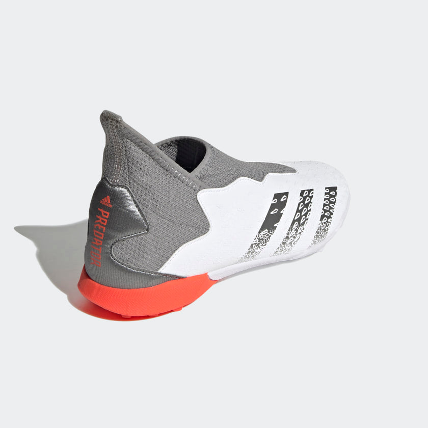 PREDATOR FREAK.3 LACELESS TURF SHOES YOUTH