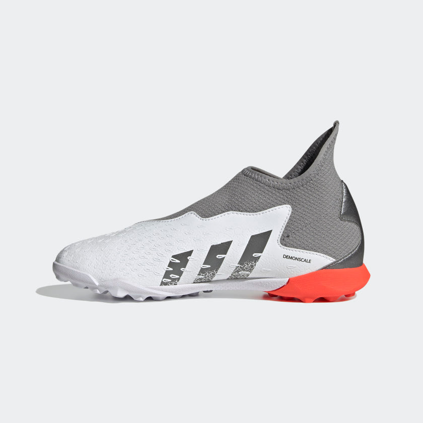 PREDATOR FREAK.3 LACELESS TURF SHOES YOUTH