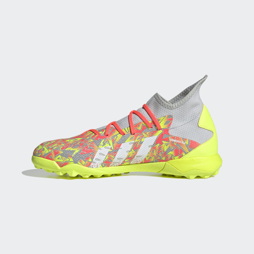 MEN’S PREDATOR FREAK.3 TURF SOCCER SHOES