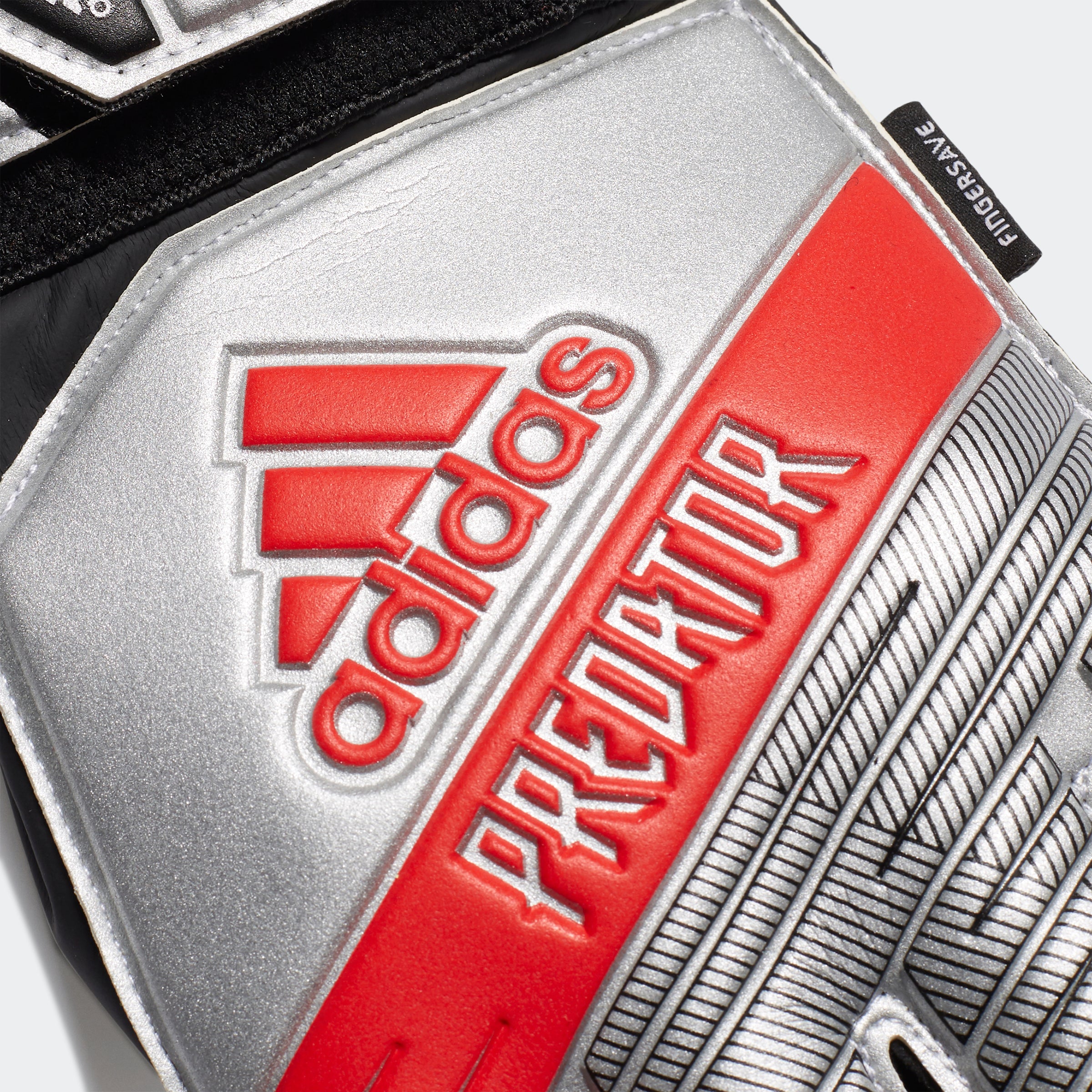 Predator Top Training Goalkeeper Soccer Glove