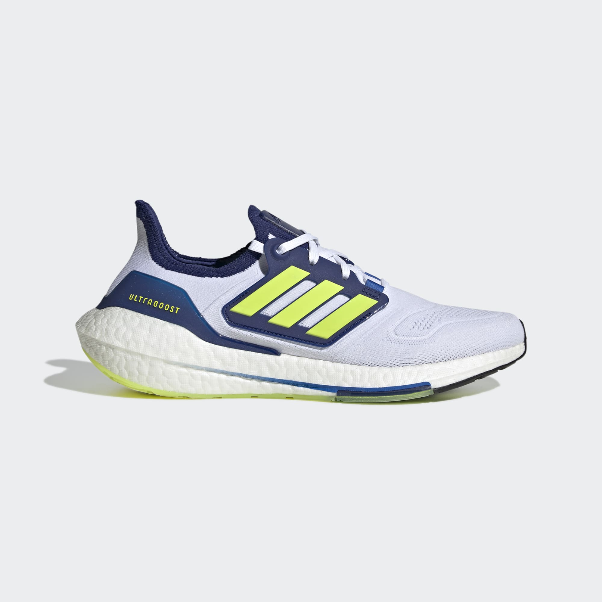 adidas ULTRABOOST 22 RUNNING SHOES
