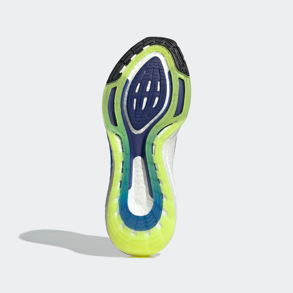 adidas ULTRABOOST 22 RUNNING SHOES