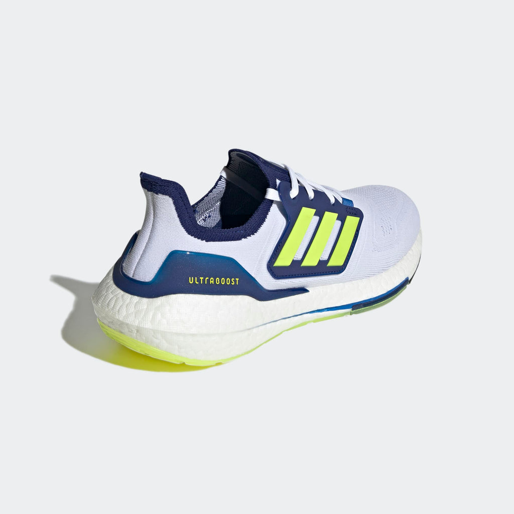 adidas ULTRABOOST 22 RUNNING SHOES