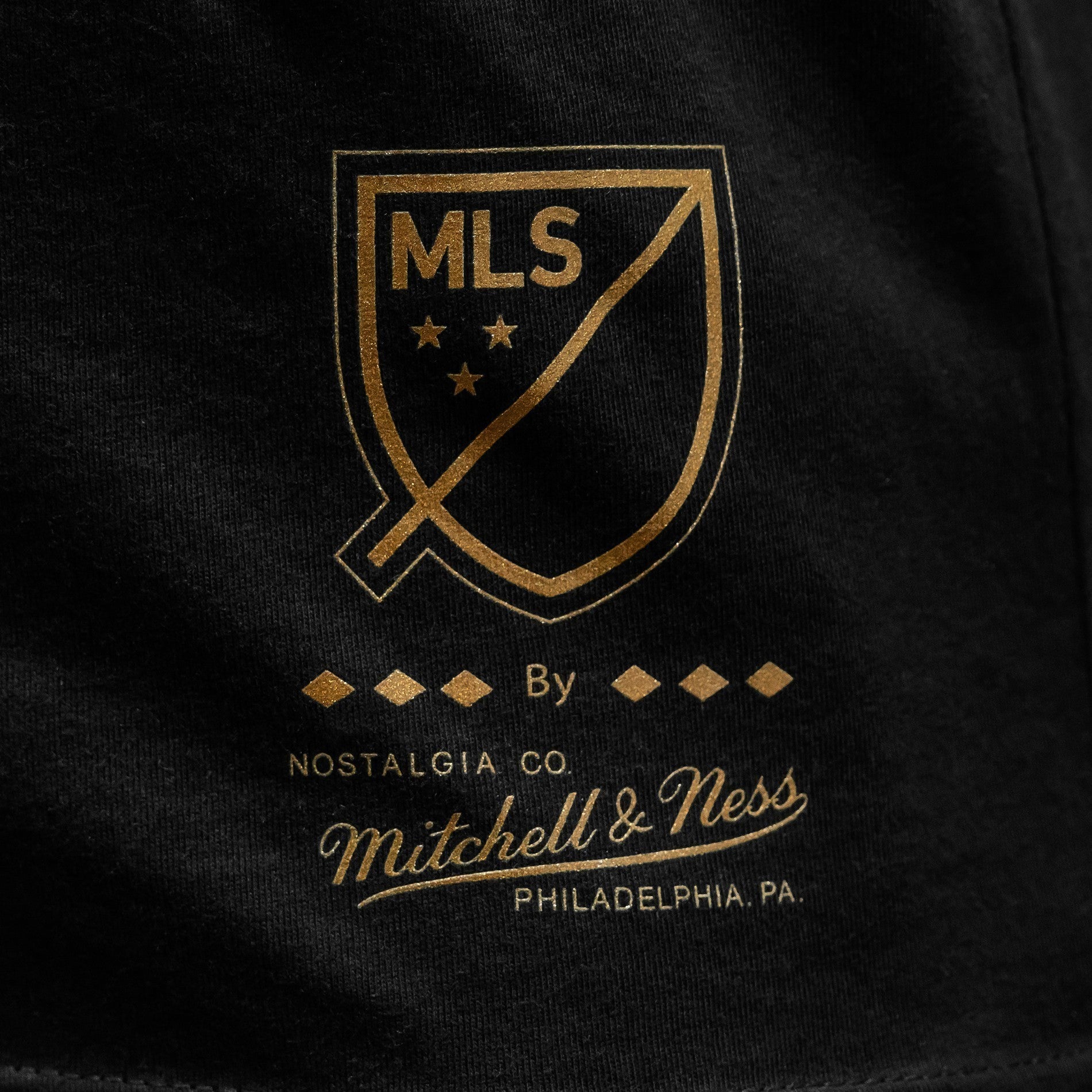 LAFC x Never Made Never Quits LS T-Shirt - Black/Gold
