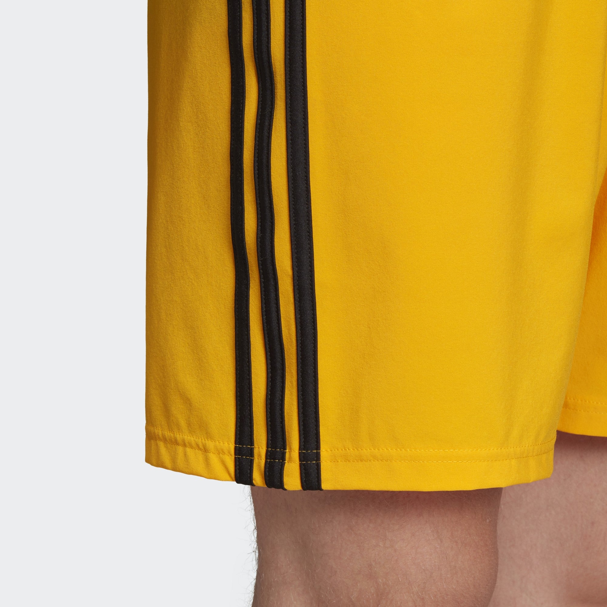 Men's Condivo 18 Shorts - Collegiate Gold/Black