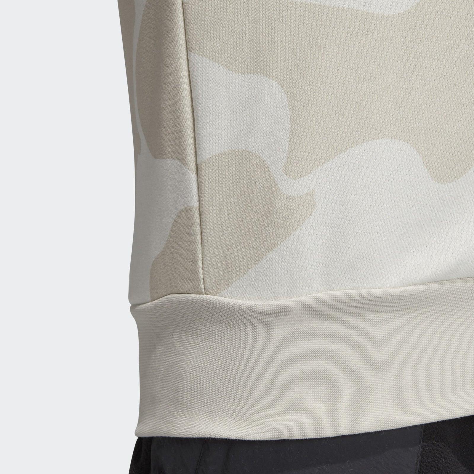 Men's Juventus Crew Sweatshirt - White/Camo Print