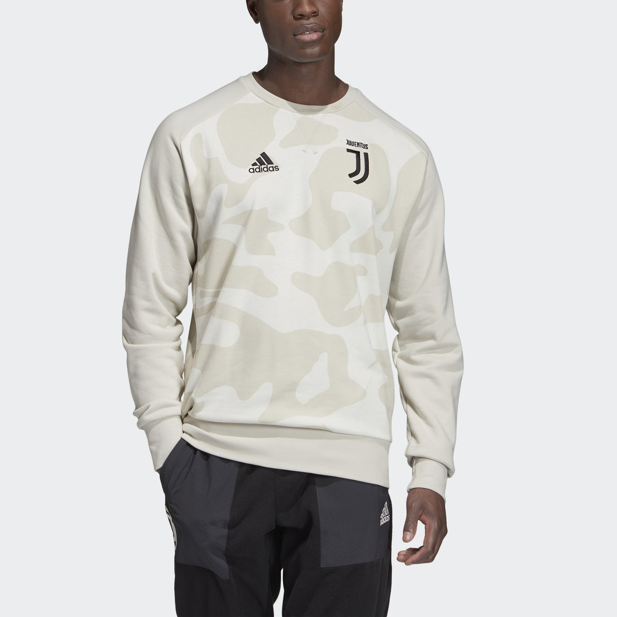 Men's Juventus Crew Sweatshirt - White/Camo Print