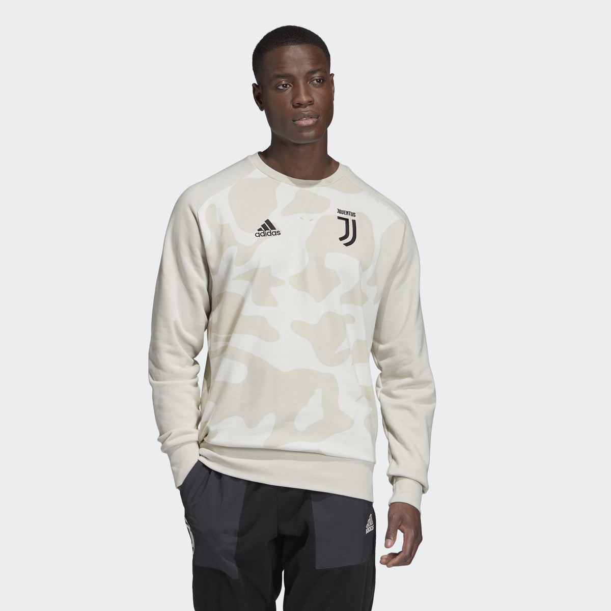 Men's Juventus Crew Sweatshirt - White/Camo Print