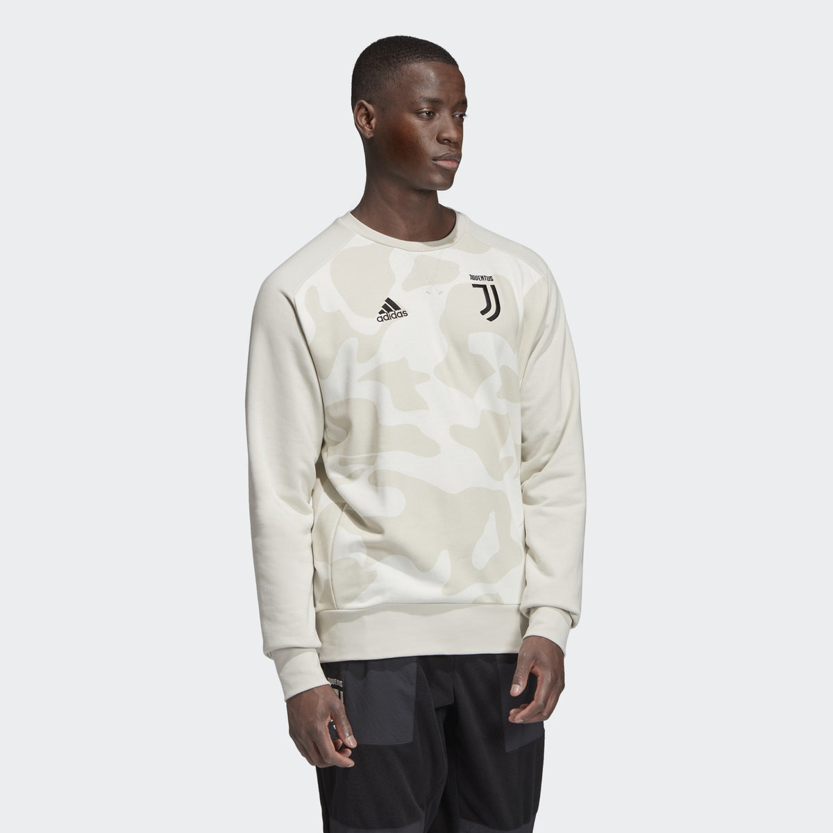 Men's Juventus Crew Sweatshirt - White/Camo Print