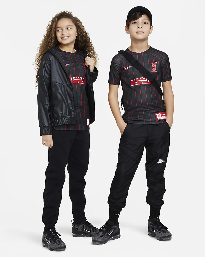 Nike LeBron x Liverpool FC Big Kids' Dri-FIT Stadium Soccer Jersey