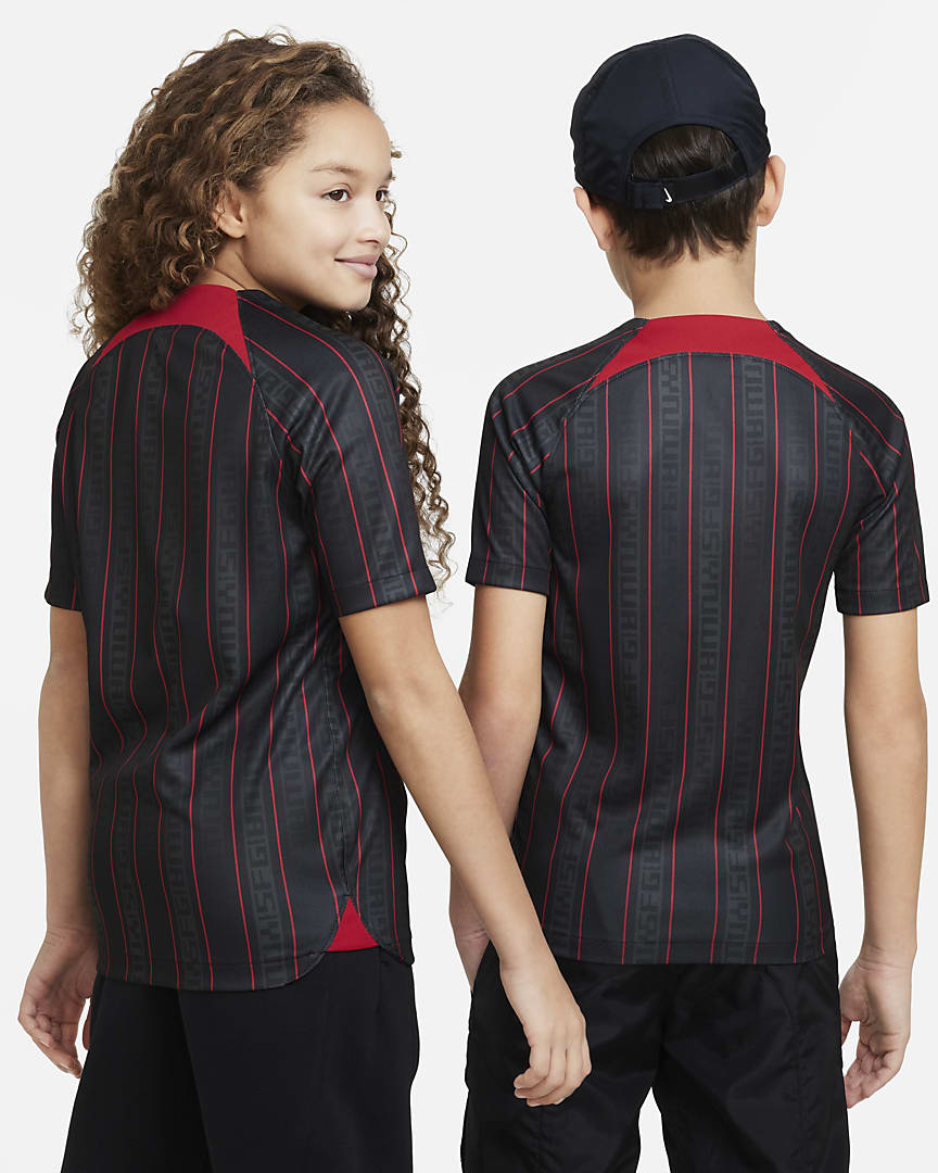 Nike LeBron x Liverpool FC Big Kids' Dri-FIT Stadium Soccer Jersey