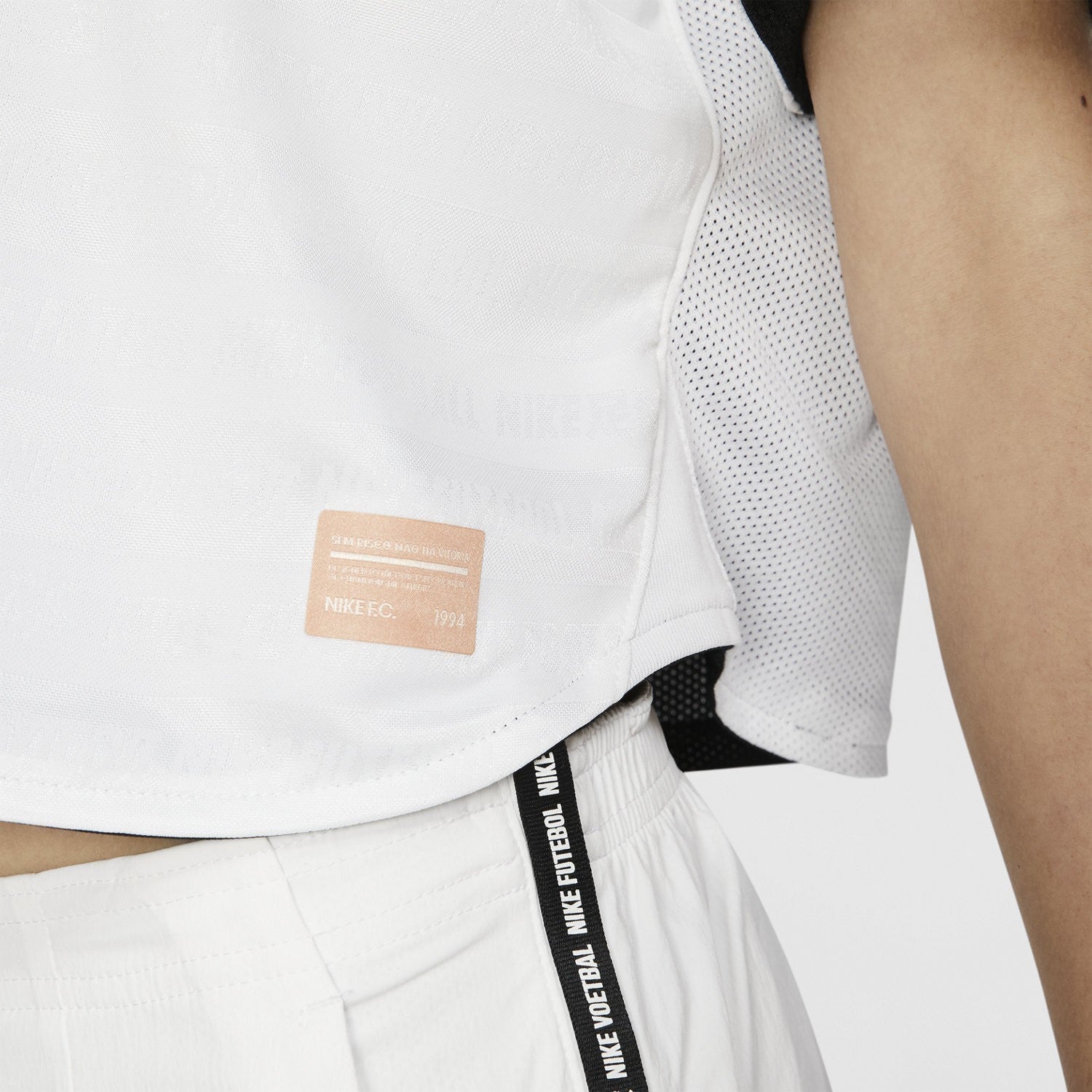 F.C. Dri-FIT Short-Sleeve Crop Top - Black/White