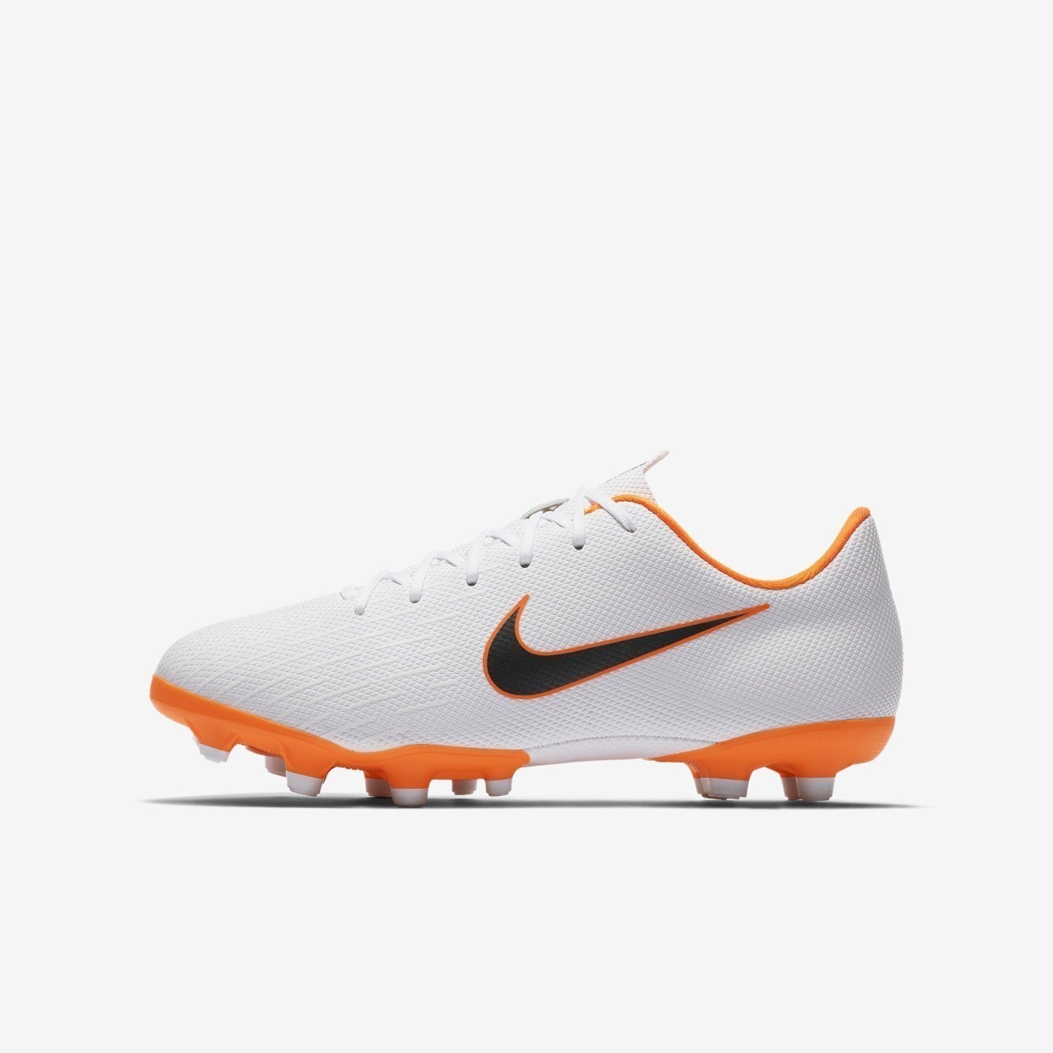 skat kløft Opfattelse Kid's Mercurial Vapor XII Academy MG Soccer Shoes - White/Total Orange –  Niky's Sports